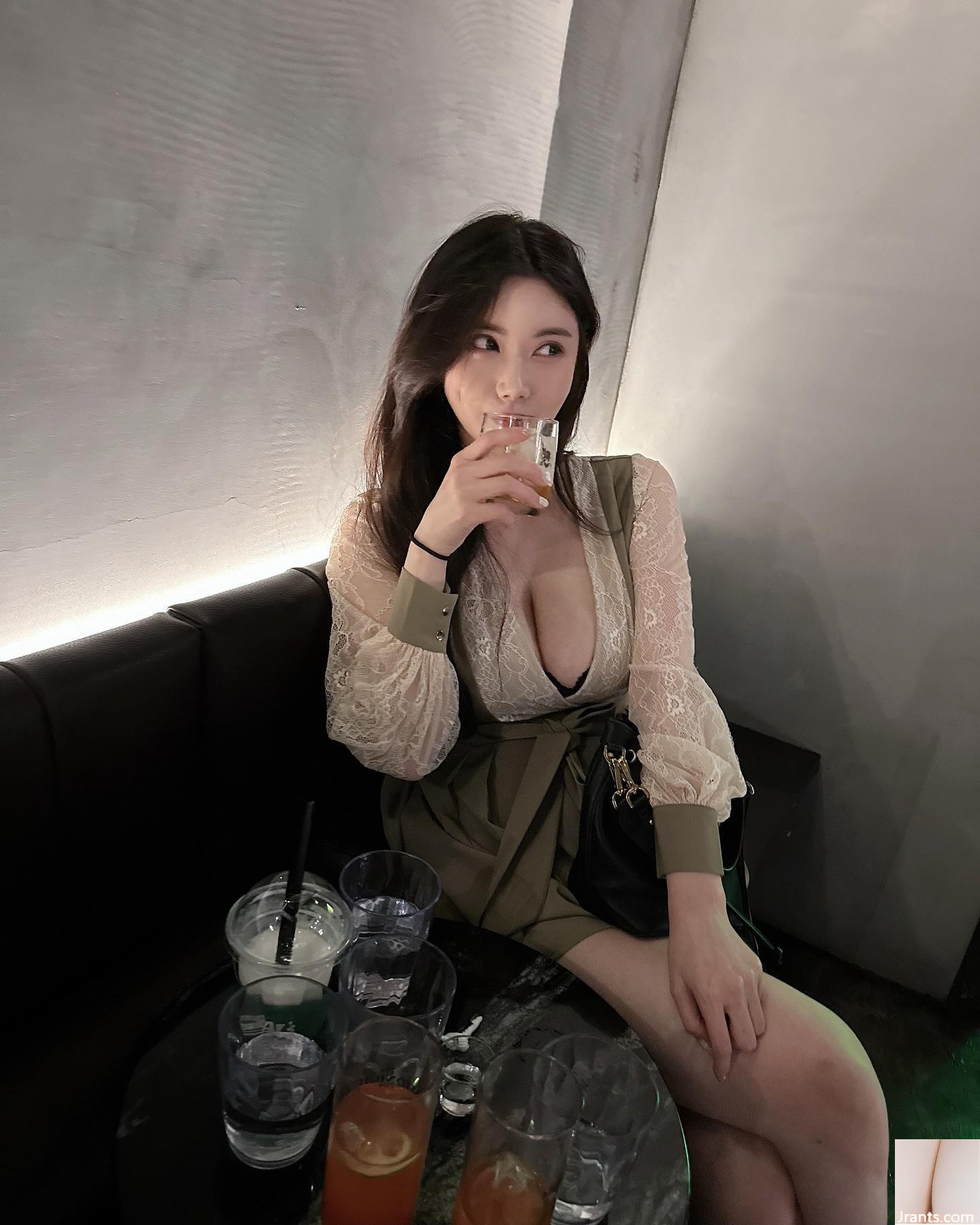 Những hình ảnh bắt mắt của người nổi tiếng ngực khủng trên Internet “Yao Caichen” sẽ chinh phục ánh nhìn của bạn (31P) - Ảnh 13