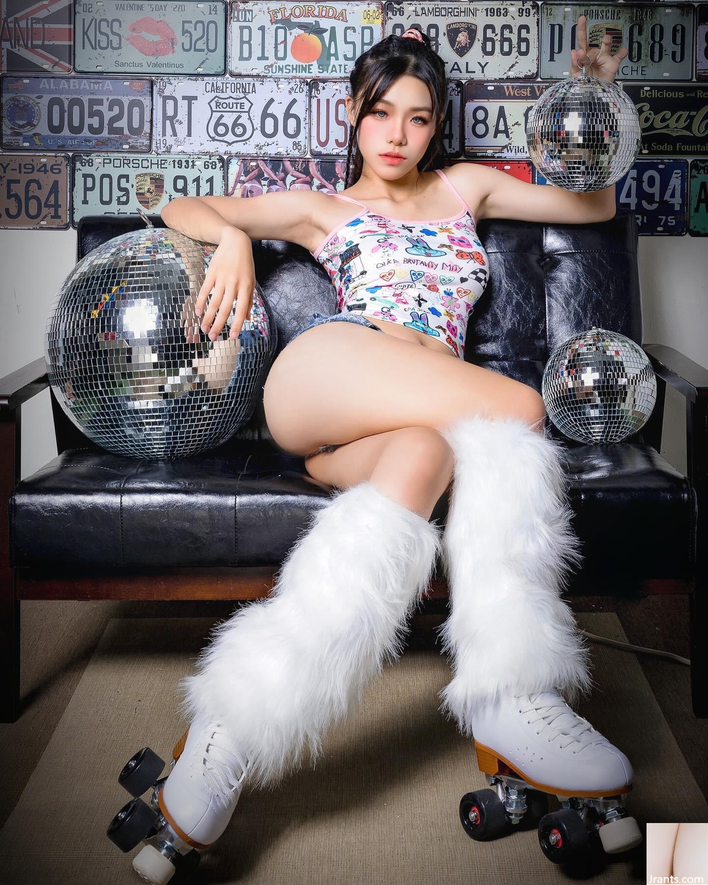 Giải phóng gợi cảm “Shu Shu Is Sunny” tự hào về vòng 1 và bị bắt gặp yêu thẳng (30P) - Ảnh 20