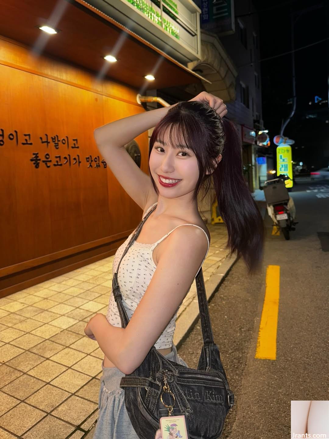 “Yuna Yuna” sở hữu gương mặt quyến rũ, ngọt ngào và thân hình nuột nà (10P) - Ảnh 3