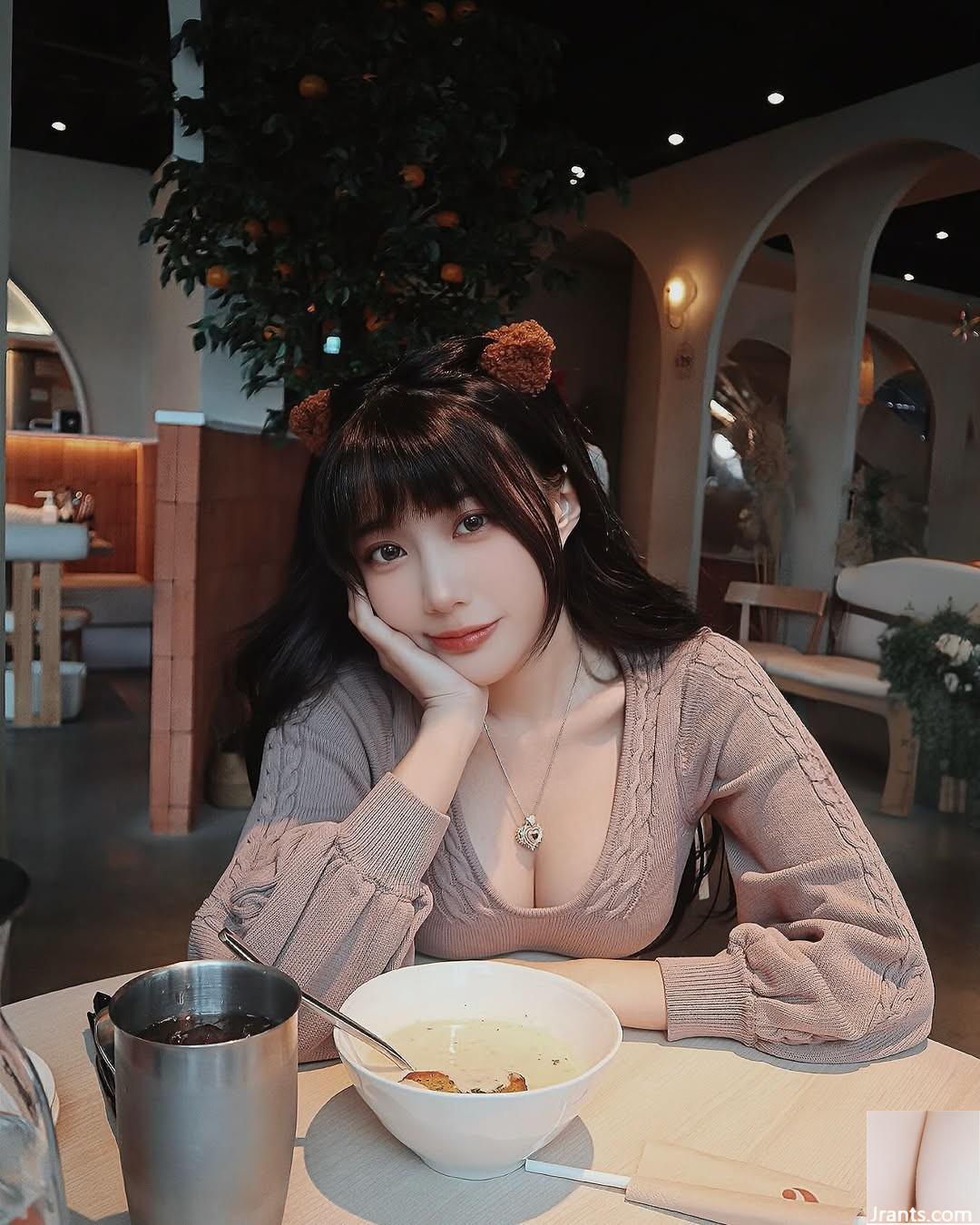 “Fifi Feifei” Rãnh sâu độc ác cám dỗ và thân hình xinh đẹp lộ diện (10P) - Ảnh 2