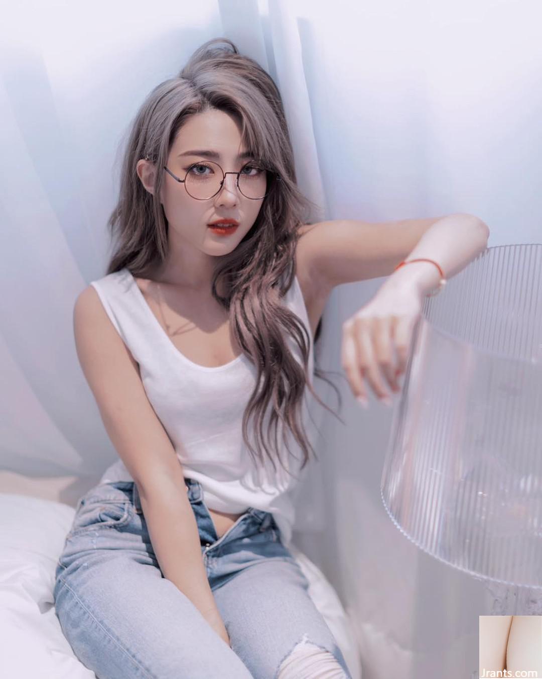 “Fifi Feifei” Rãnh sâu độc ác cám dỗ và thân hình xinh đẹp lộ diện (10P) - Ảnh 9