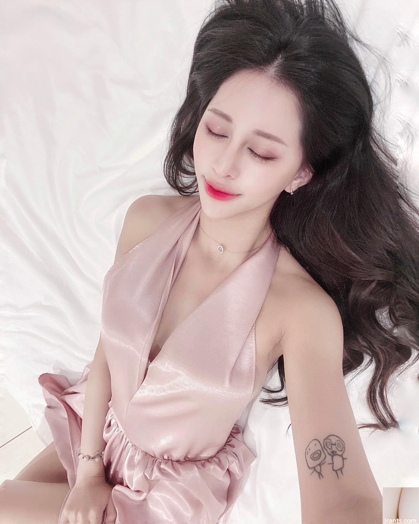 Người đẹp bạch tuyết “jia_yu1008” có nụ cười ngọt ngào và lượng đường trong máu tăng vọt (27P) - Ảnh 5