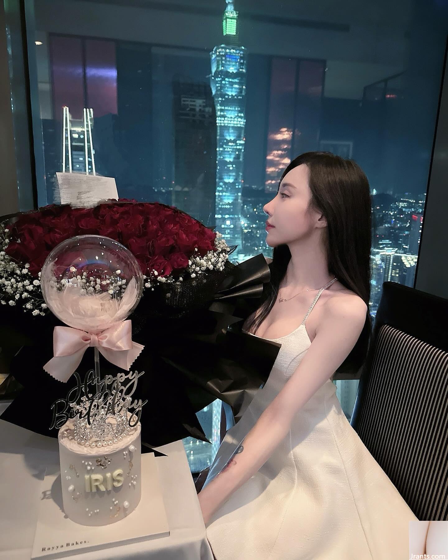 Hot girl “Iris” có nụ cười bất khả chiến bại khiến trái tim tan chảy, khiến bạn mê mẩn (34P) - Ảnh 13