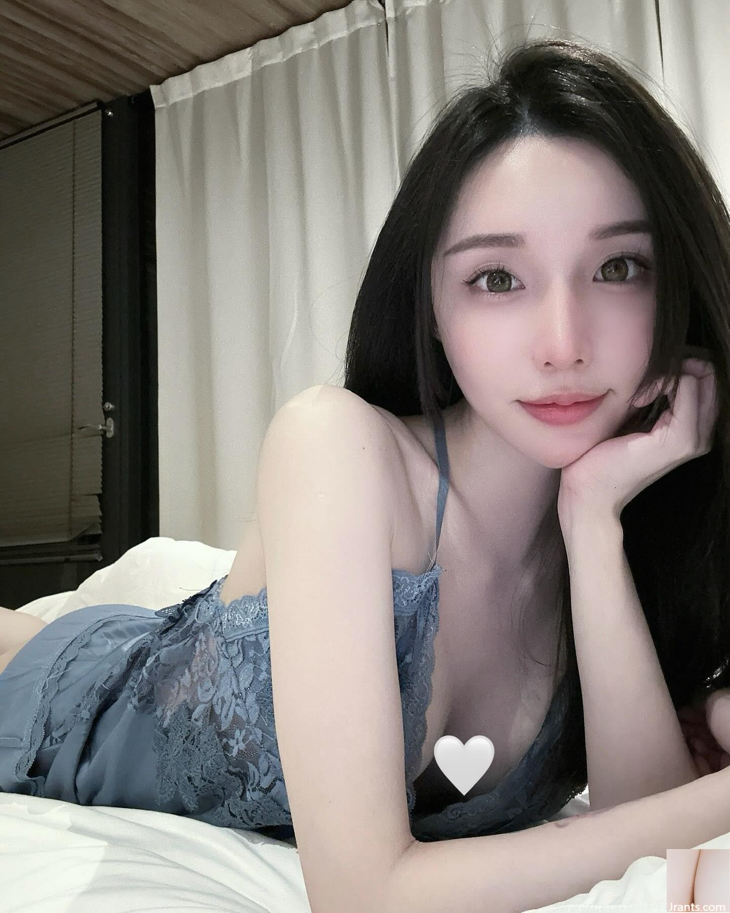 Hot girl “Iris” có nụ cười bất khả chiến bại khiến trái tim tan chảy, khiến bạn mê mẩn (34P) - Ảnh 15