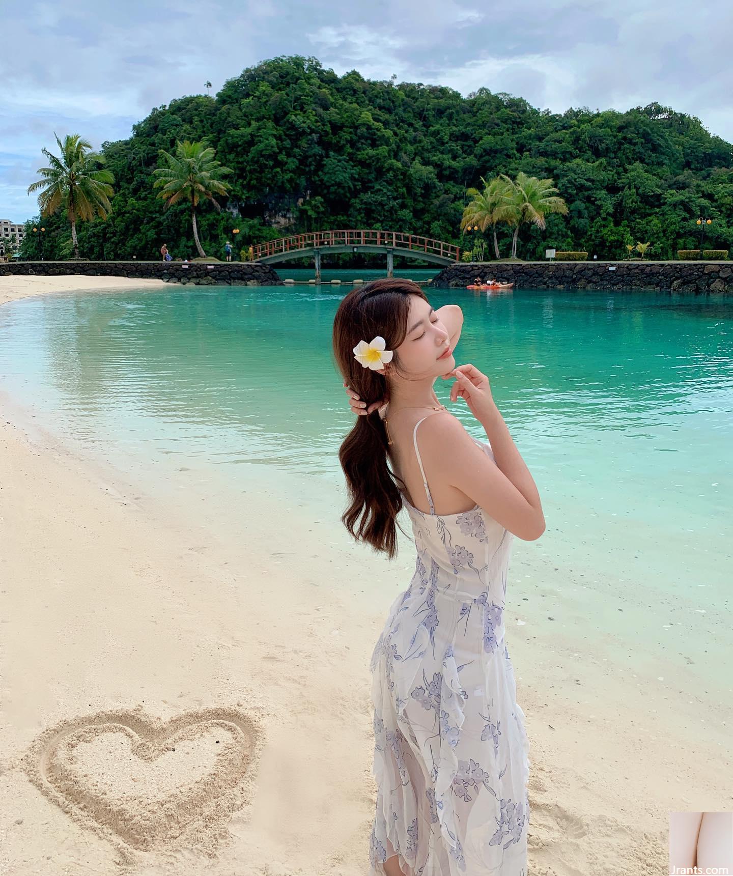 Người mẫu nóng bỏng hàng đầu “Yixin YiXin” lộ bộ ngực trắng nõn và mềm mại khiến khán giả mất kiểm soát (42P) - Ảnh 28