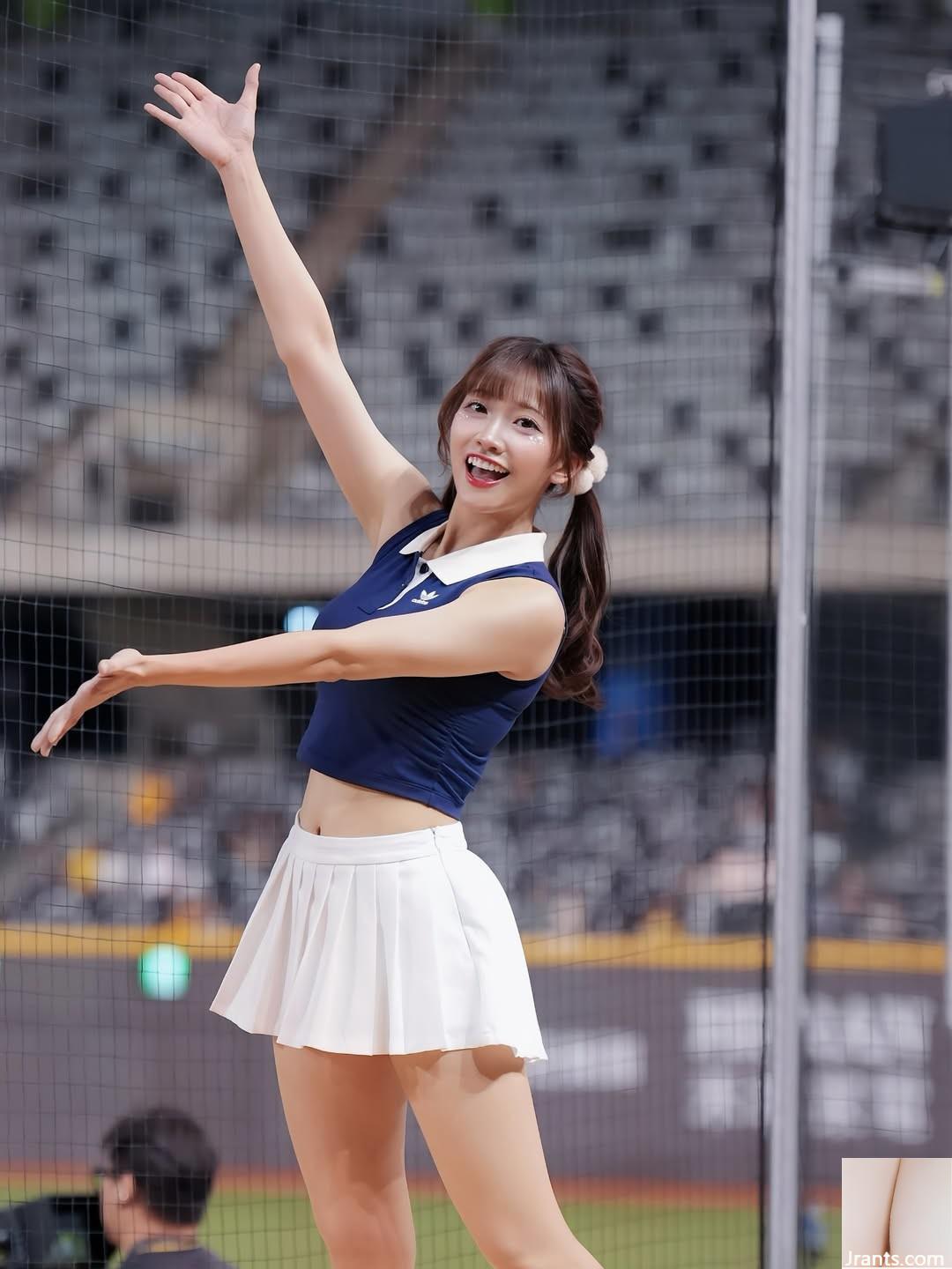 Nụ cười ngọt ngào của cô gái cổ vũ “Xian Diqi” quá quyến rũ? (10P) - Ảnh 4