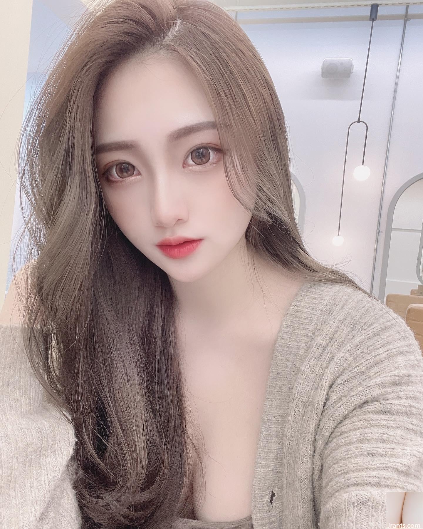 Bộ ngực nở nang của “Wanying” hơi lộ ra, nụ cười ngọt ngào khiến người ta tràn đầy sức sống (24P) - Ảnh 8