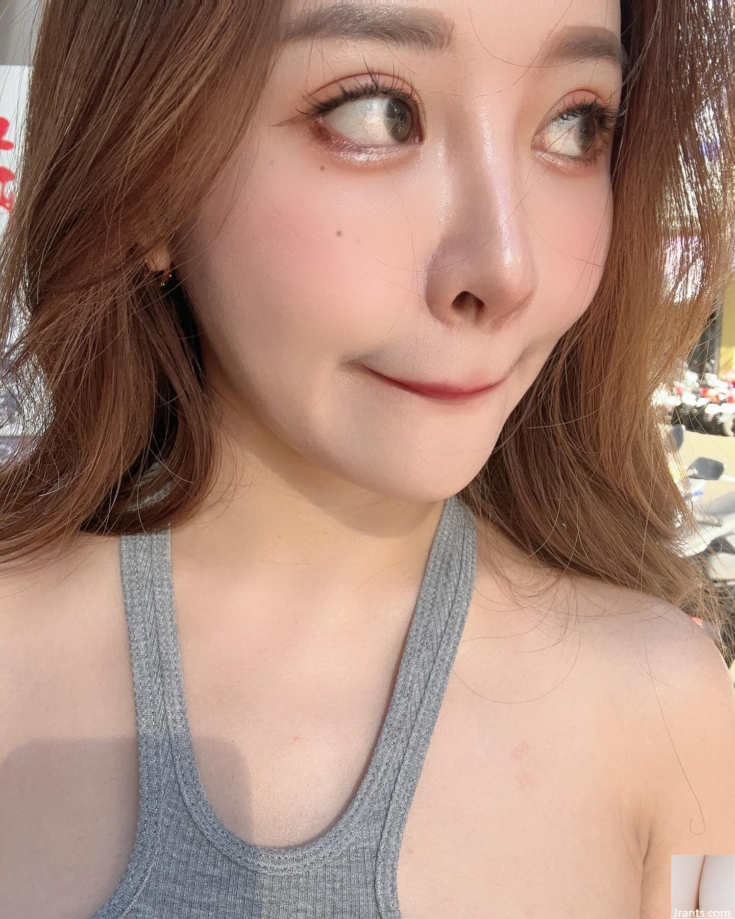 Ngoại hình trẻ con của “Iris Xie” có cảnh nóng khơi dậy trí tưởng tượng của mọi người và có bộ ngực đẹp ác độc (24P) - Ảnh 24