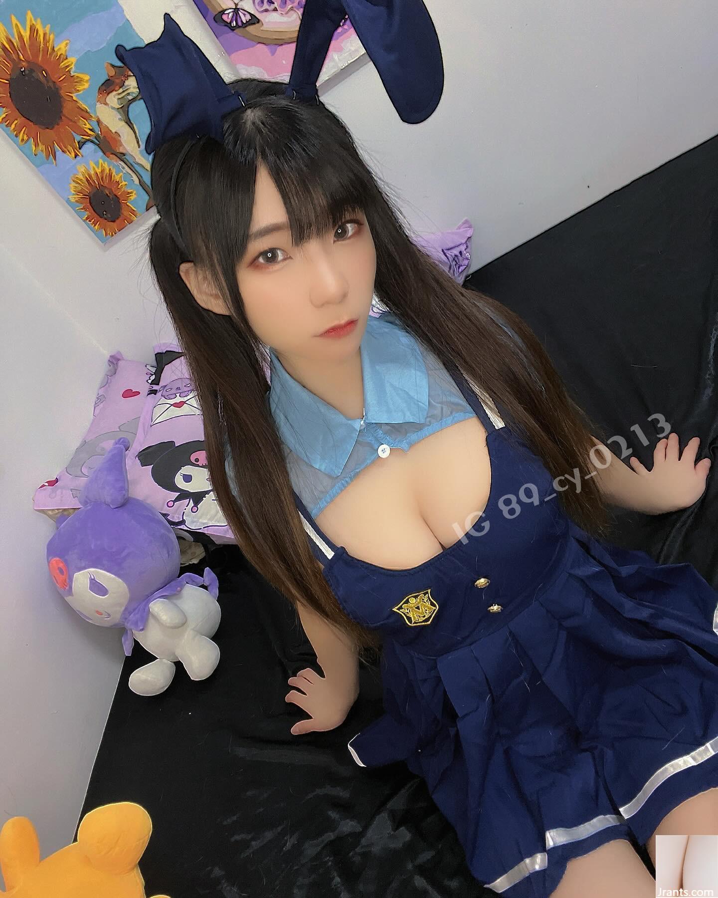 Cô gái ngọt ngào “Tiểu quỷ Shihchi Wang” có vòng một đầy đặn không chịu nổi (20P)