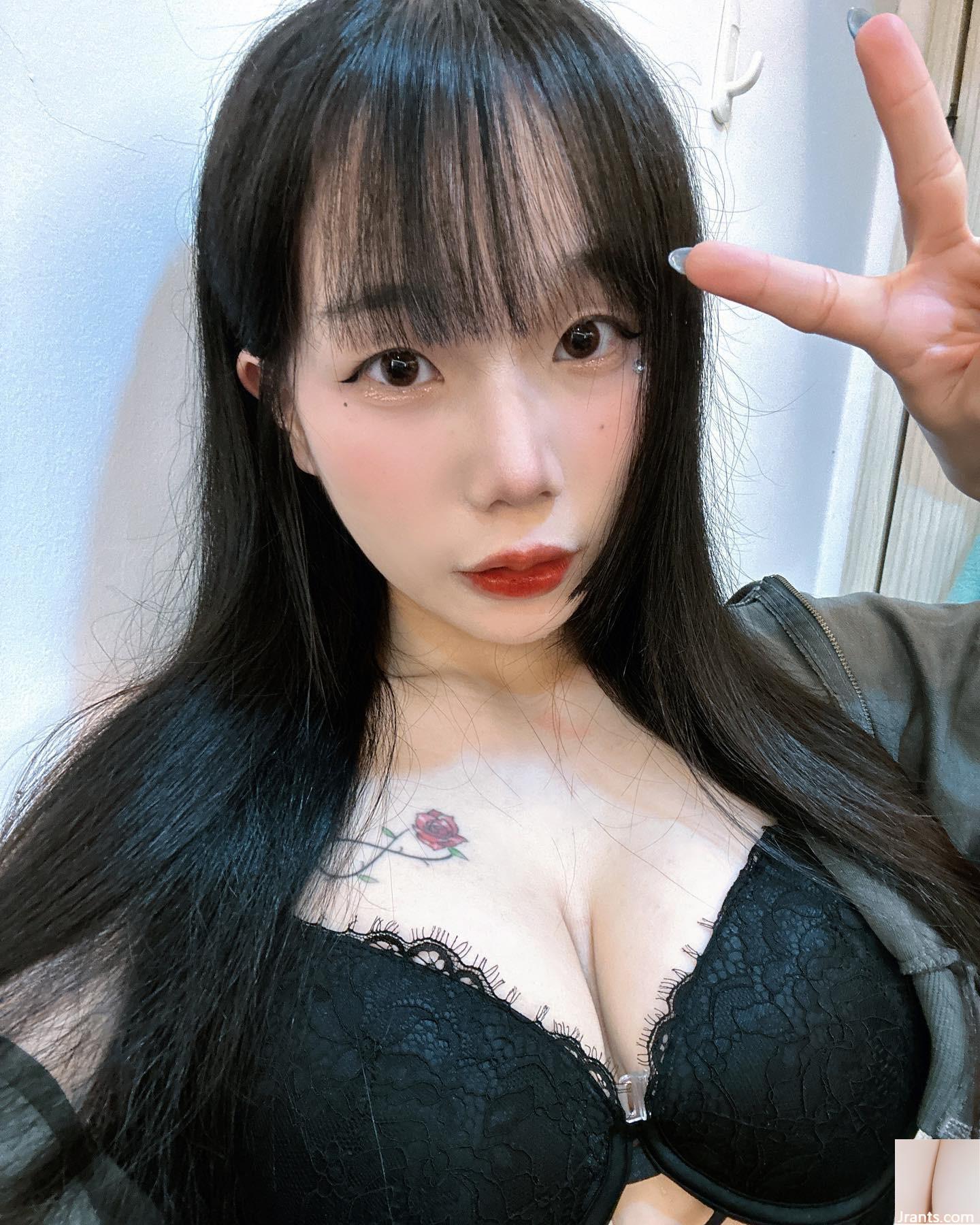 Bộ ngực khủng nhất “Vayne” nóng bỏng quá! Thật bất ngờ với một thân hình đẹp như vậy! (27P) - Ảnh 24