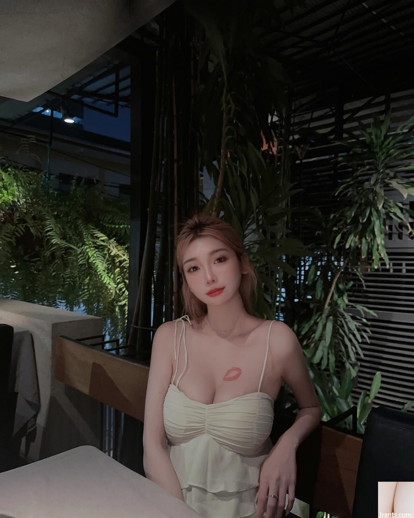 Đường cong quyến rũ “Cen Cen” với bộ ngực khủng và cắt thấp thực sự hoàn hảo và biểu cảm quyến rũ (16P) - Ảnh 13