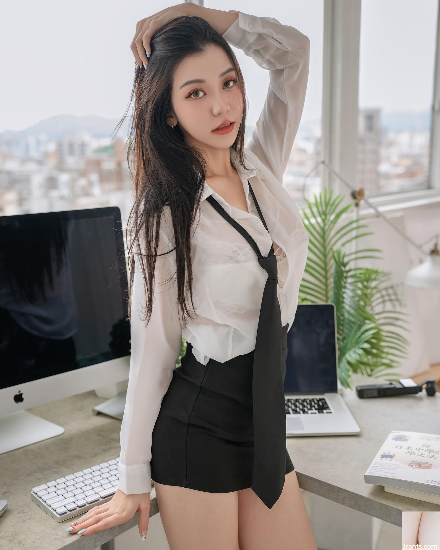 Đường cong quyến rũ của cô gái xinh đẹp ngọt ngào “Chen Yizhen” đáng ghen tị đến mức không thể cưỡng lại sự cám dỗ (14P) - Ảnh 10