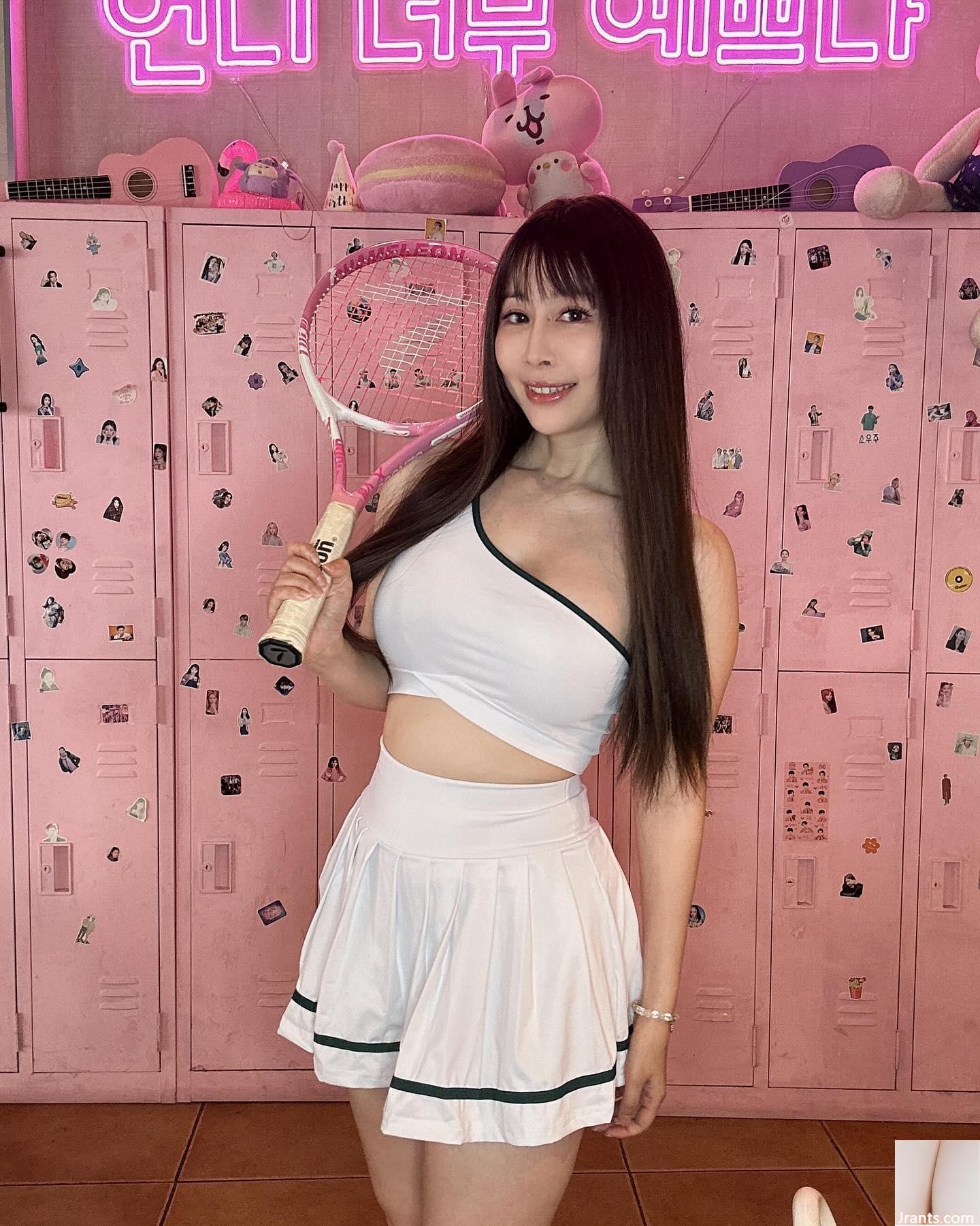 Những đường cong quyến rũ của “ayaukulele911” khơi dậy làn sóng khí chất đói khát của Amana (13P) - Ảnh 13