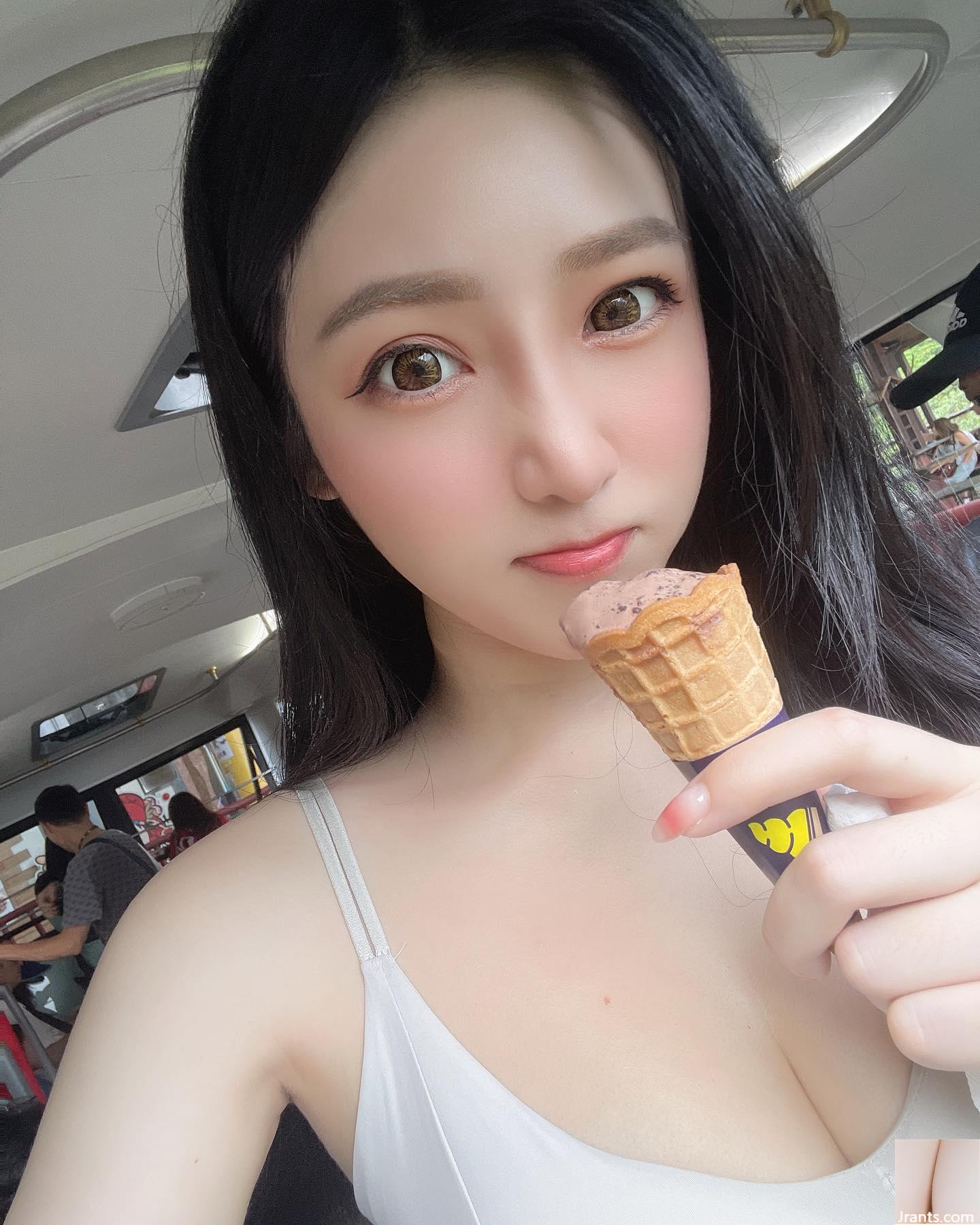 Vẻ đẹp hình thể đáng kinh ngạc “Vivi Hsu” thanh lịch và nóng bỏng! Hình ảnh làn da trắng ngần quá hấp dẫn (20P) - Ảnh 11