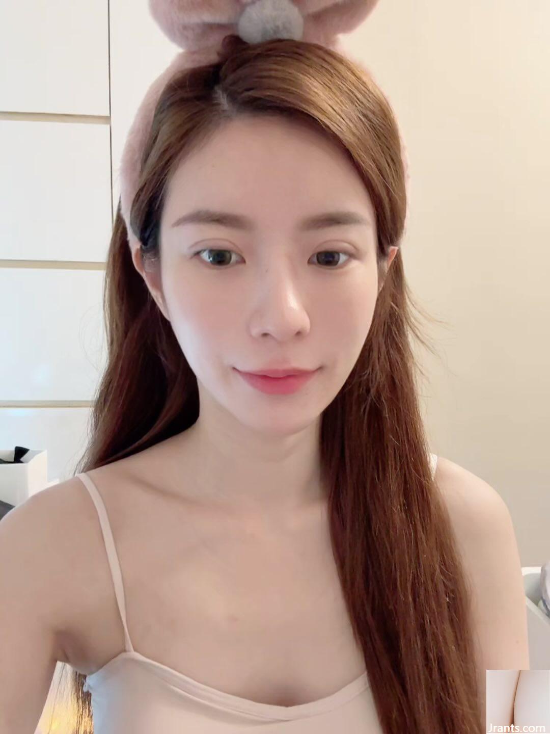 Nhan sắc nóng bỏng “Yan Lee” toát lên khí chất đầy đặn khiến người ta tan chảy ngay lập tức (13P - Ảnh 10