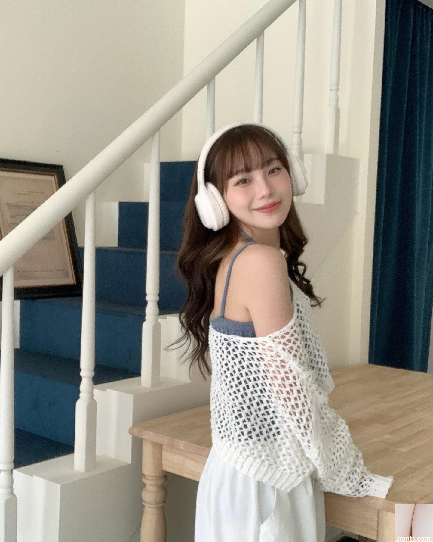 Nụ cười ôn hòa “Xiao Nai” cực kỳ quyến rũ, view ngực đẹp và dáng người hoàn hảo (16P - Ảnh 2