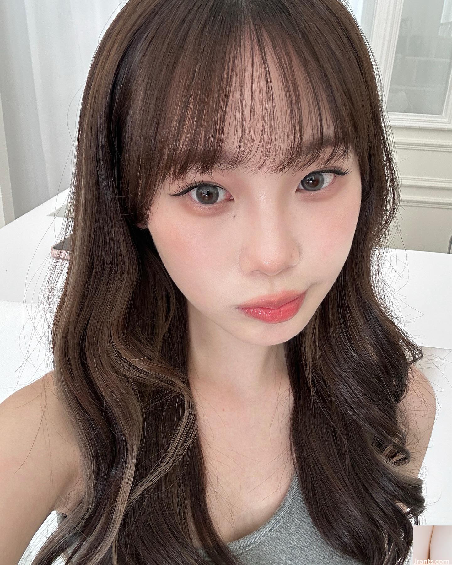 Nụ cười ôn hòa “Xiao Nai” cực kỳ quyến rũ, view ngực đẹp và dáng người hoàn hảo (16P - Ảnh 9