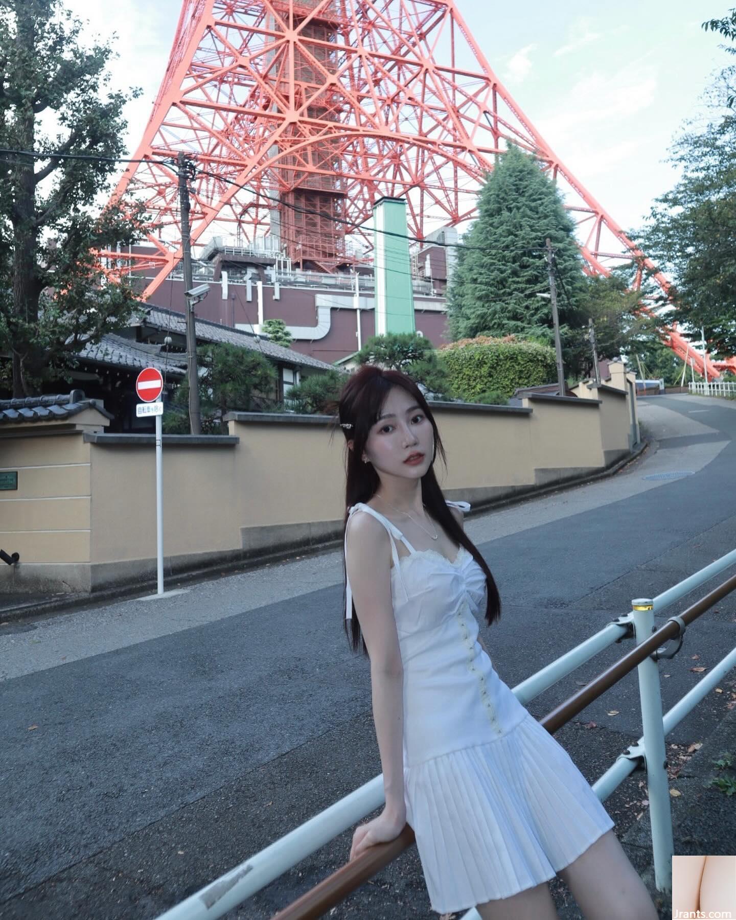 Cô nàng “Wen Ting” ngực tuyết xinh xắn dễ thương có ngoại hình siêu bắt mắt và lộ rõ ​​đường cong cơ thể (22P) - Ảnh 13