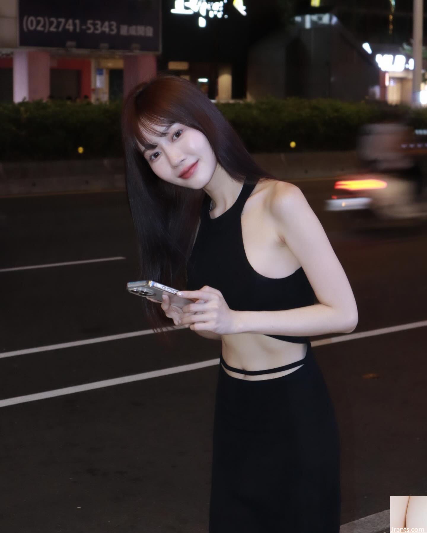 Cô nàng “Wen Ting” ngực tuyết xinh xắn dễ thương có ngoại hình siêu bắt mắt và lộ rõ ​​đường cong cơ thể (22P) - Ảnh 14