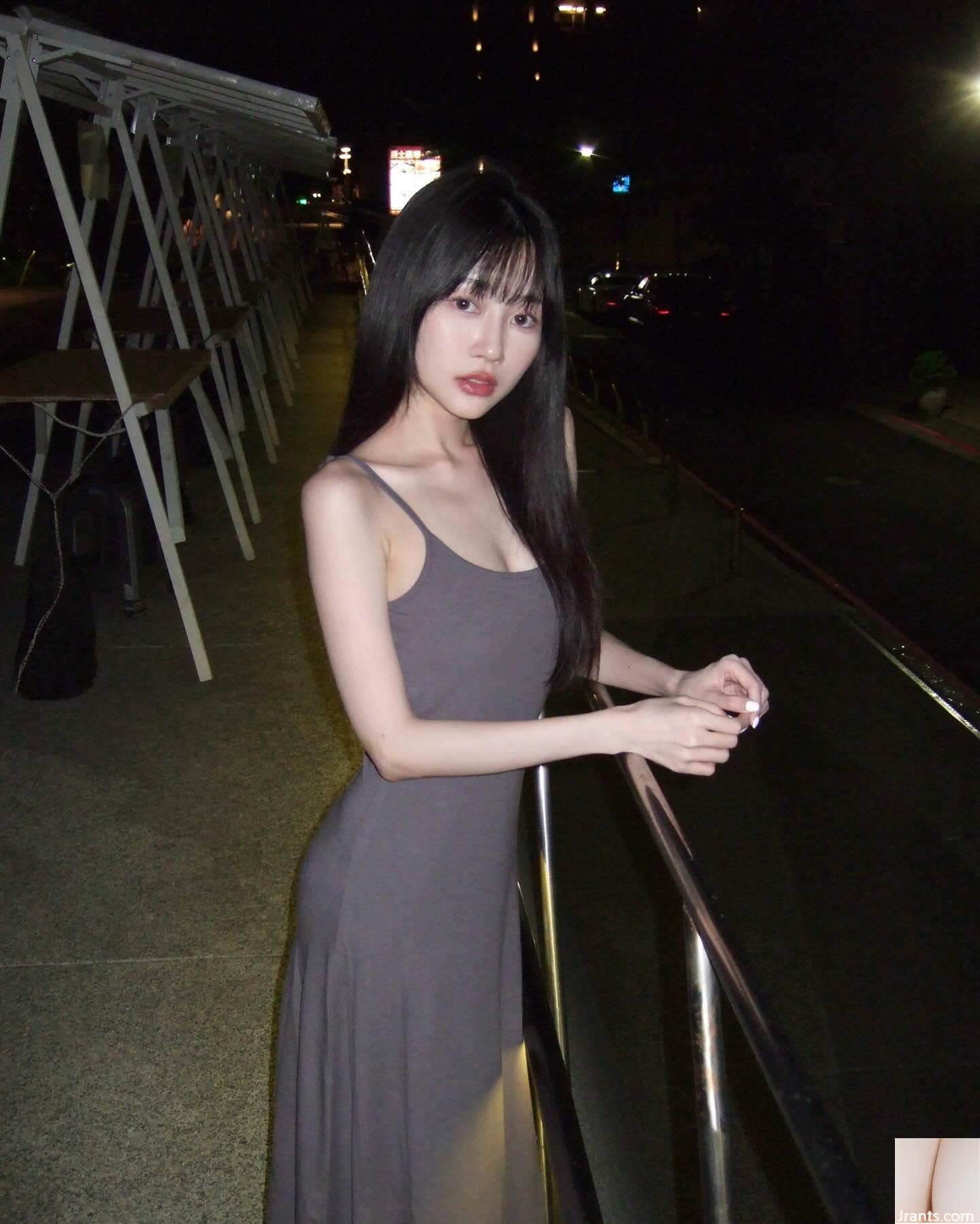 Cô nàng “Wen Ting” ngực tuyết xinh xắn dễ thương có ngoại hình siêu bắt mắt và lộ rõ ​​đường cong cơ thể (22P) - Ảnh 22