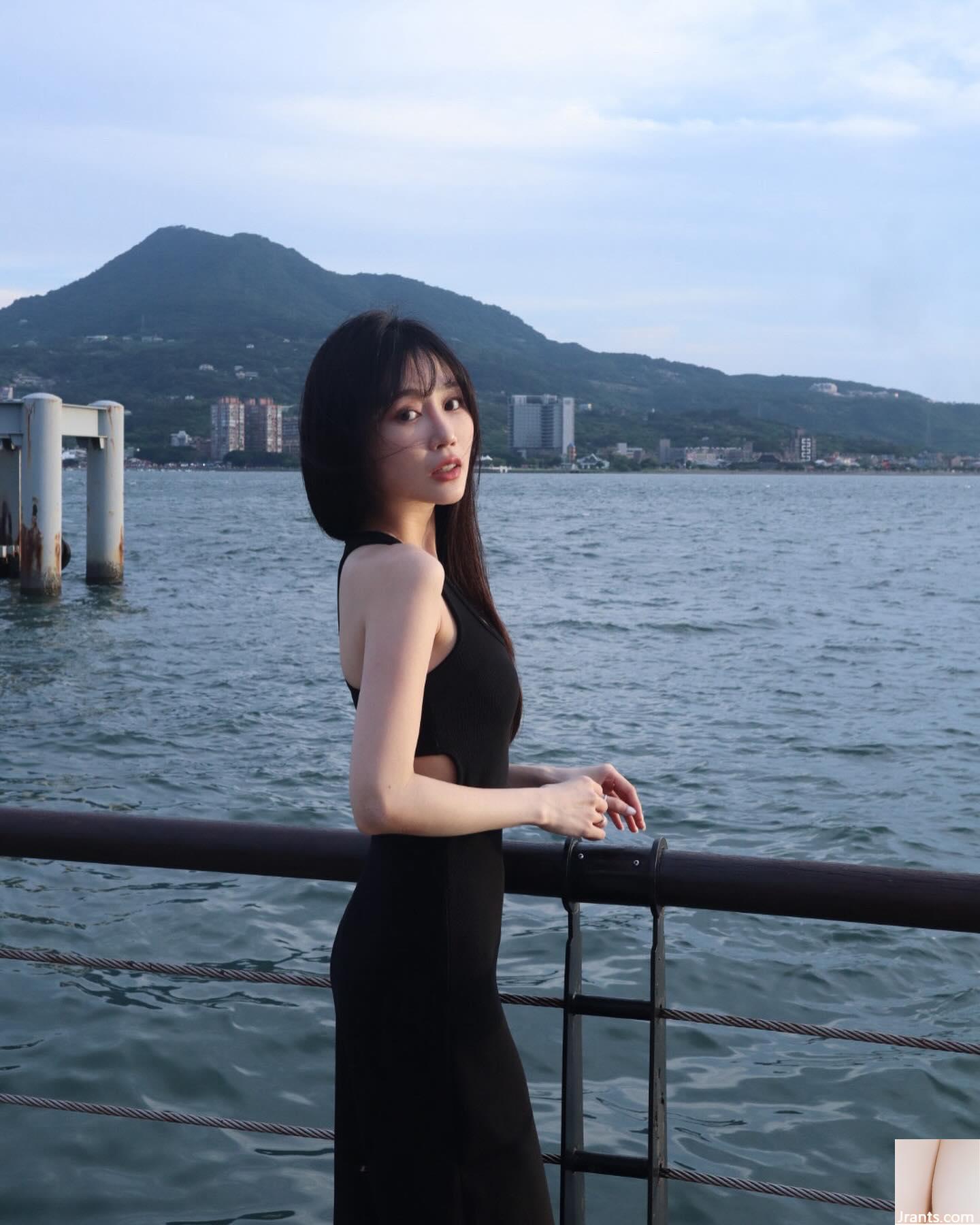 Cô nàng “Wen Ting” ngực tuyết xinh xắn dễ thương có ngoại hình siêu bắt mắt và lộ rõ ​​đường cong cơ thể (22P) - Ảnh 9