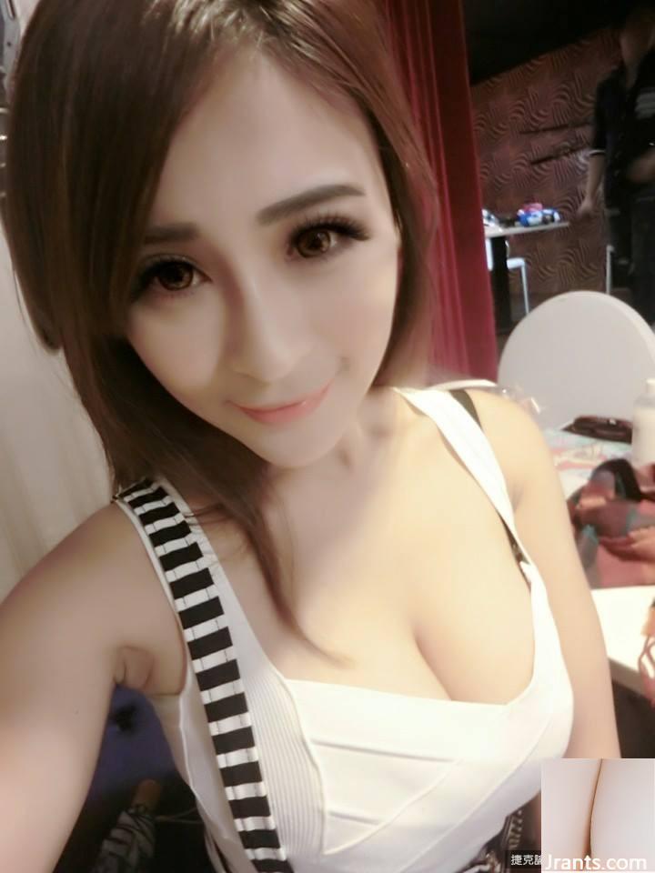 Hot girl dữ dội Ruirui Tang chia sẻ ảnh bikini gợi cảm (18P) - Ảnh 13