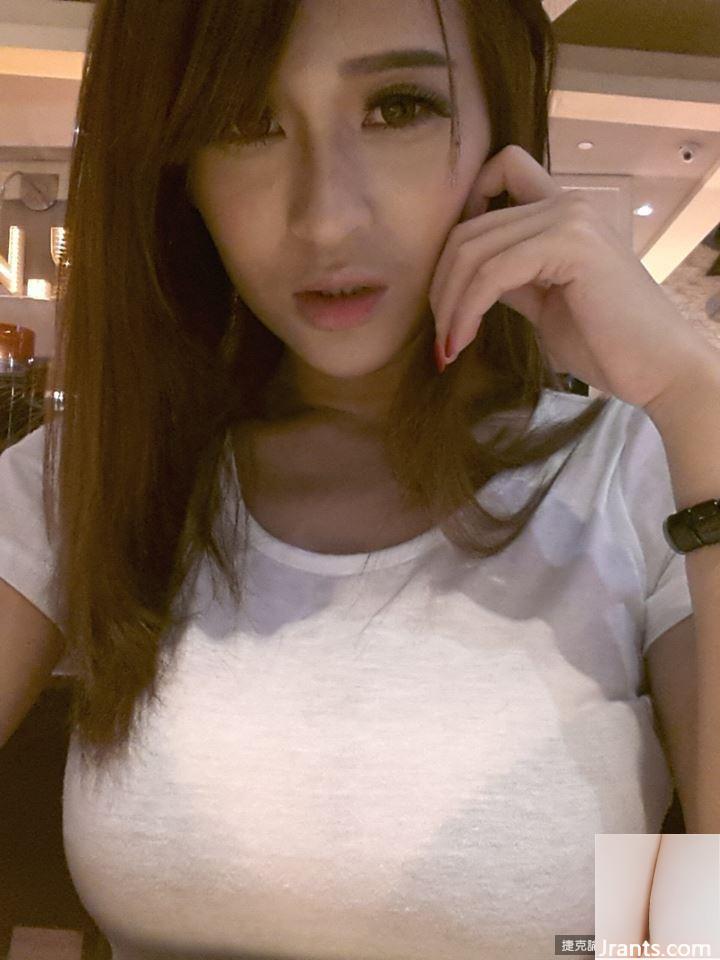 Hot girl dữ dội Ruirui Tang chia sẻ ảnh bikini gợi cảm (18P) - Ảnh 2