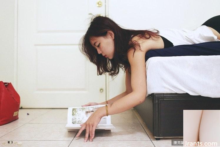 Lộ trên dưới! Cô gái xinh đẹp gợi cảm Elise chụp ảnh riêng tư không mặc quần, không nội y (24P) - Ảnh 16