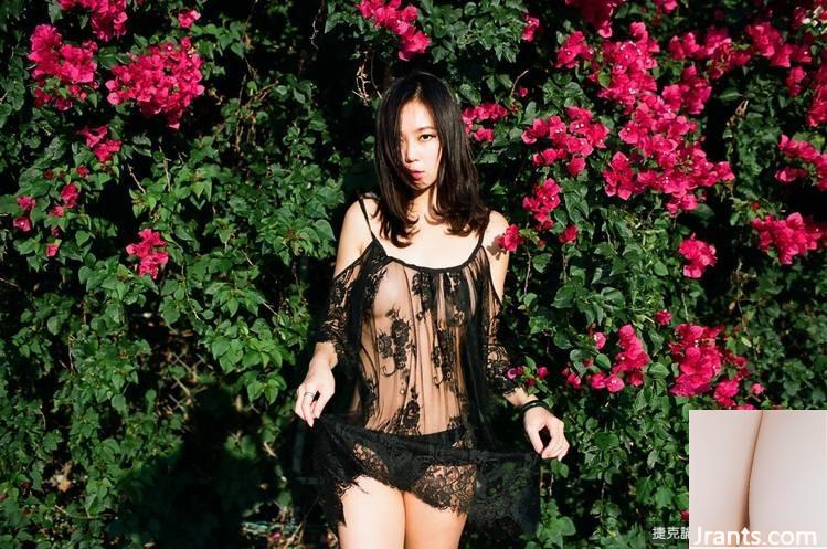 Lộ trên dưới! Cô gái xinh đẹp gợi cảm Elise chụp ảnh riêng tư không mặc quần, không nội y (24P) - Ảnh 3