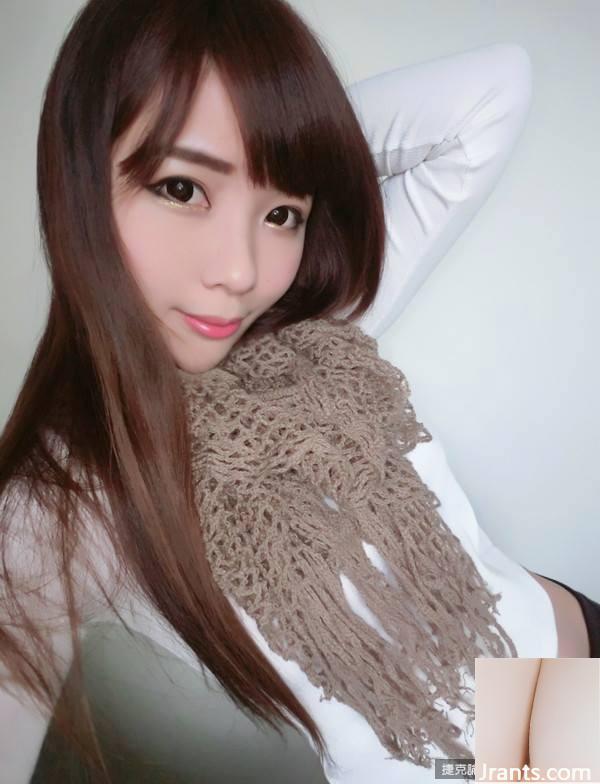 Cô gái dễ thương với đôi mắt to ngấn nước ~ Qiu Leilei ~ bộ ảnh sexy hiếm hoi khoe ngực nhỏ trên giường (23P) - Ảnh 16