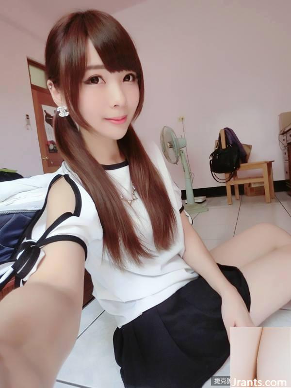 Cô gái dễ thương với đôi mắt to ngấn nước ~ Qiu Leilei ~ bộ ảnh sexy hiếm hoi khoe ngực nhỏ trên giường (23P) - Ảnh 18