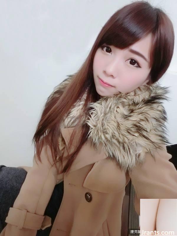 Cô gái dễ thương với đôi mắt to ngấn nước ~ Qiu Leilei ~ bộ ảnh sexy hiếm hoi khoe ngực nhỏ trên giường (23P) - Ảnh 19