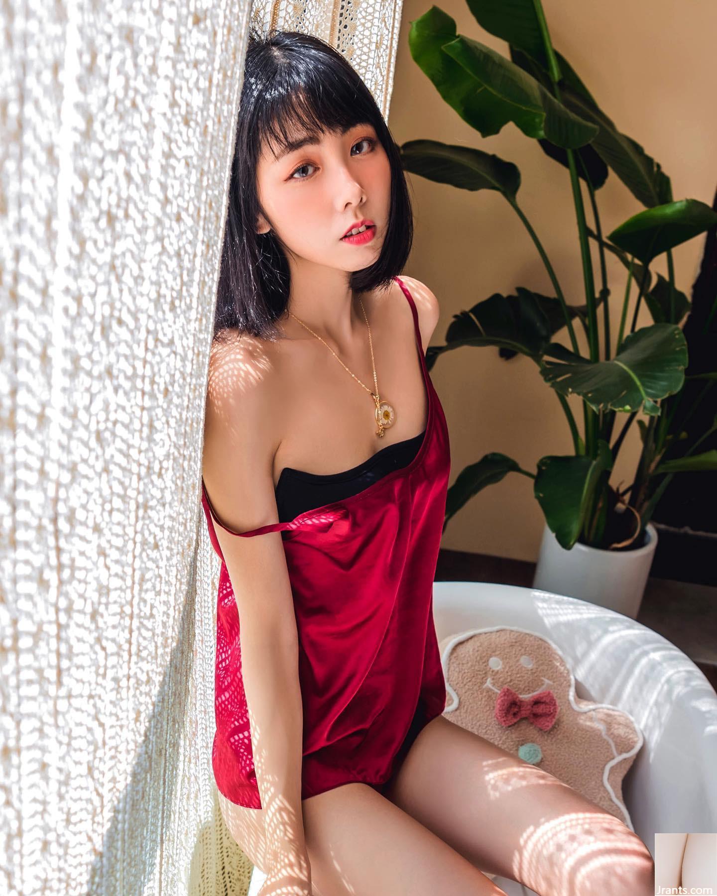 Nhân vật trắng trẻo dịu dàng “Weng Juanjuan” có lối viết nóng bỏng thu hút trí tưởng tượng của mọi người và khiến người ta tan chảy (15P) - Ảnh 7