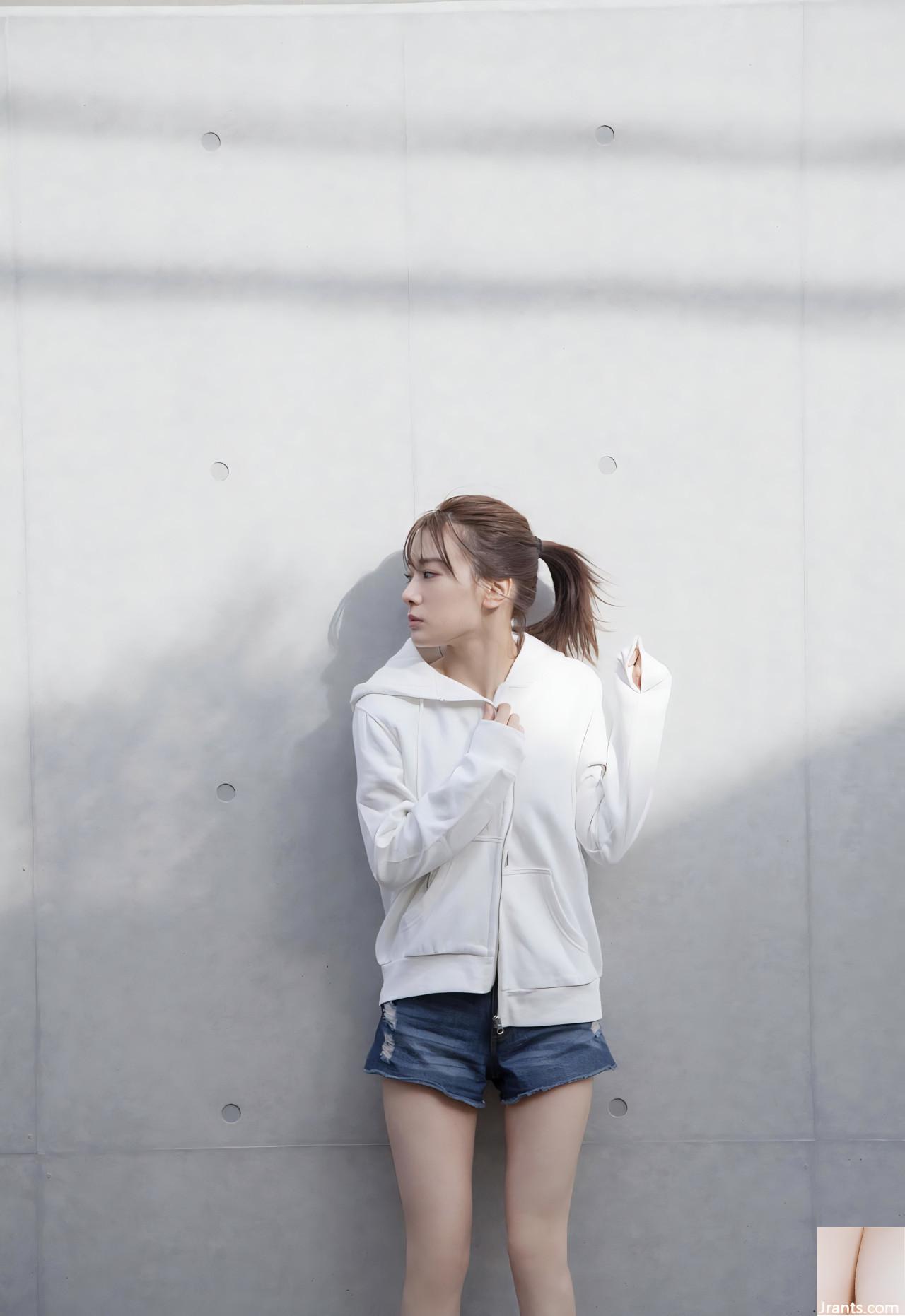 (Fuoka Mina) Khoe thân hình trẻ trung, quyến rũ và ngắm nhìn mạch máu, (29P) - Ảnh 3