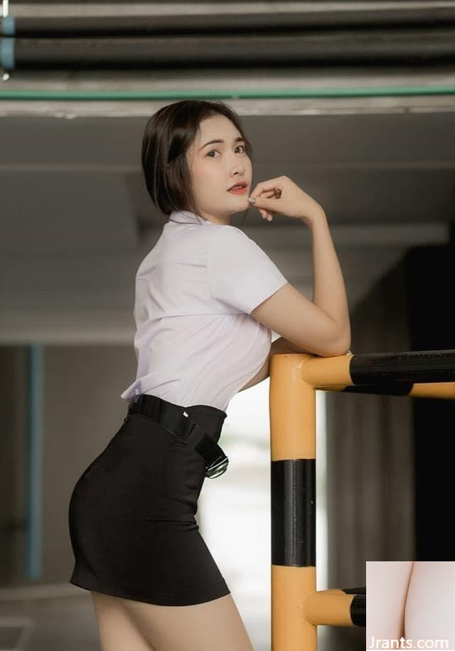 Cặp mông xinh đẹp của nữ sinh Thái Lan đáng bị quất roi (14P) - Ảnh 13