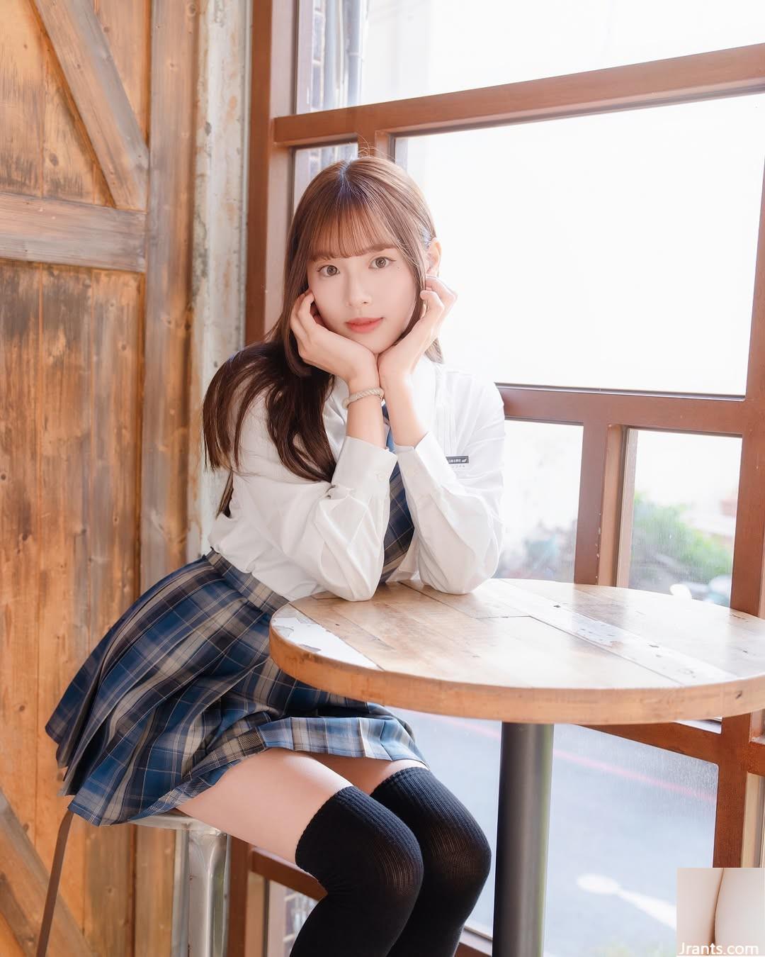 “YUN” Người đẹp khí chất không giấu được thân hình nóng bỏng (10P) - Ảnh 2