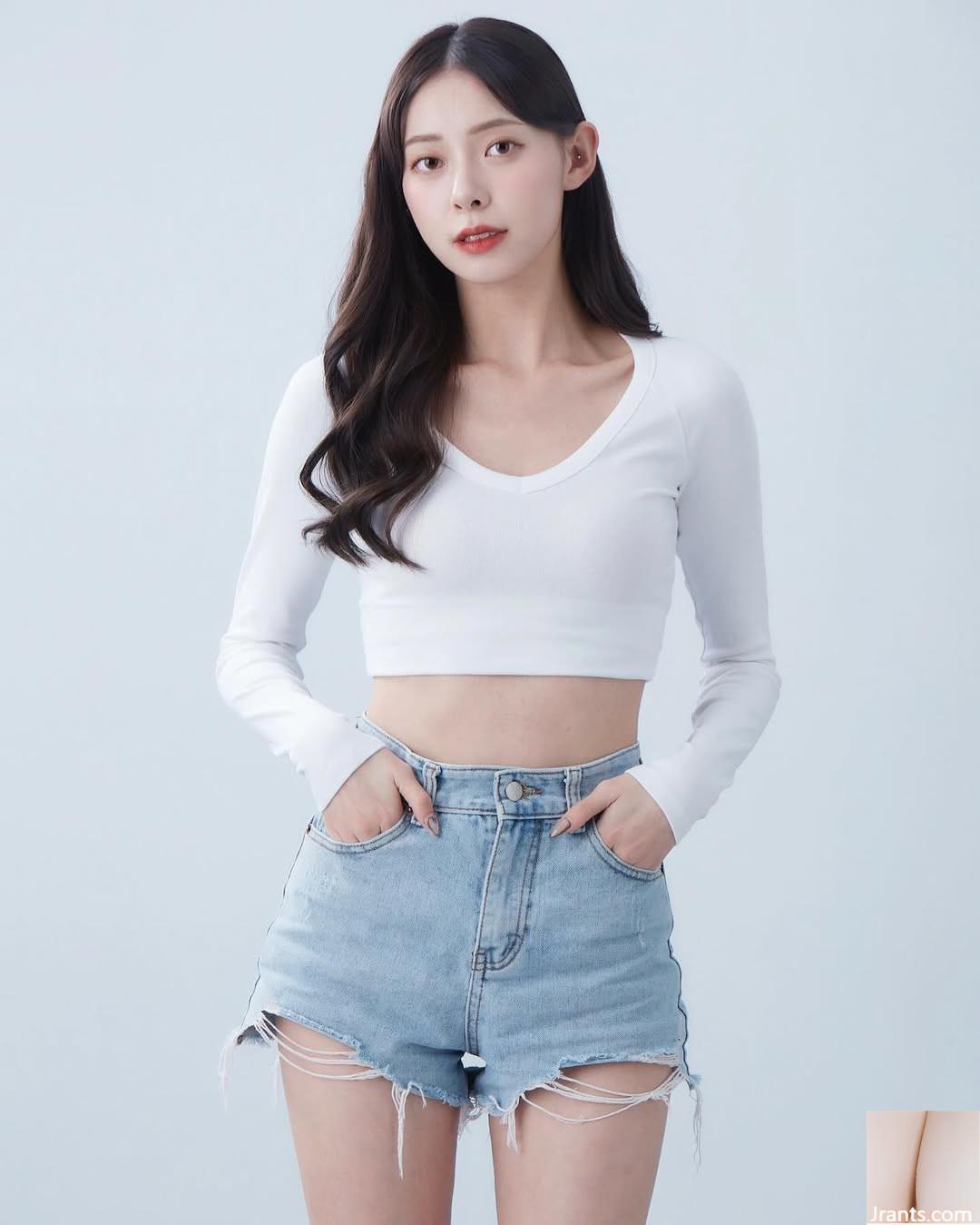 Đường cong cơ thể thon gọn của “Lin Qianhan” hoàn hảo từ mọi góc độ (10P)