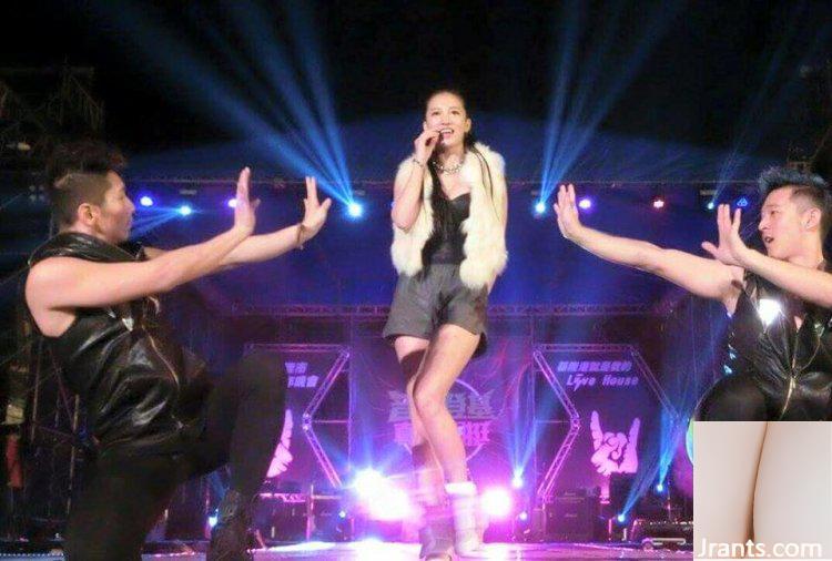 ~Lin Caiti~ Mặc quần rỗng máy quá gợi cảm (25P) - Ảnh 17