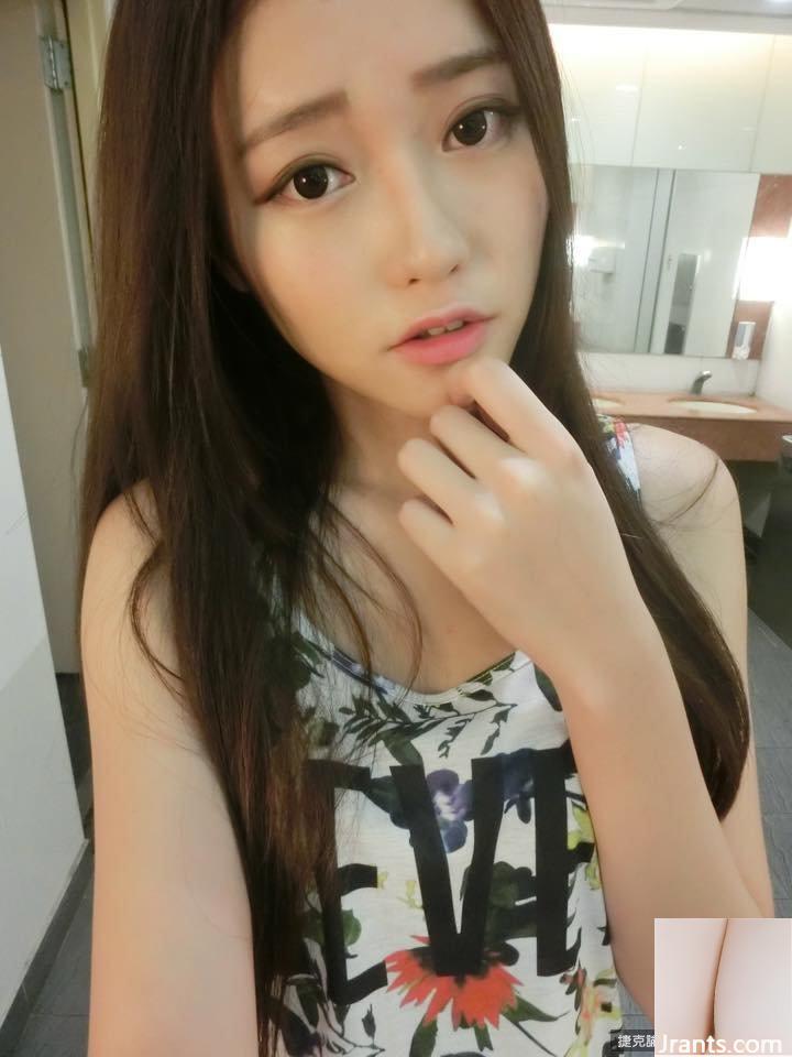 “Đôi chân đẹp của Chúa” ~ Zhang Caitai (Winnie) ~ Đôi chân thon 106 cm quá hôi (61P)