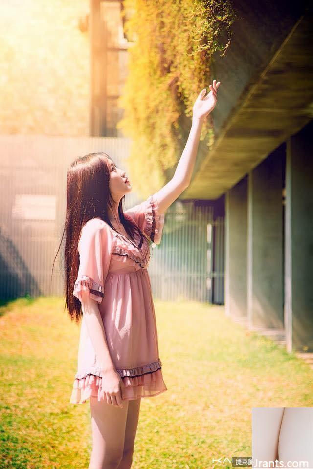 “Đôi chân đẹp của Chúa” ~ Zhang Caitai (Winnie) ~ Đôi chân thon 106 cm quá hôi (61P) - Ảnh 23