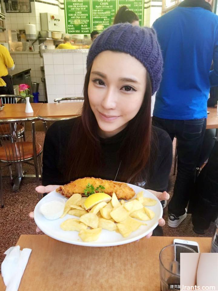 Cô gái yêu dấu ~ Zhang Xiaoyu ~ ăn bánh thấp và để lộ rãnh sâu (27P - Ảnh 13