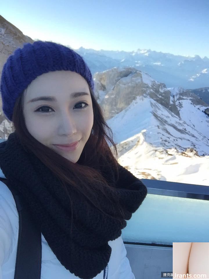 Cô gái yêu dấu ~ Zhang Xiaoyu ~ ăn bánh thấp và để lộ rãnh sâu (27P - Ảnh 14