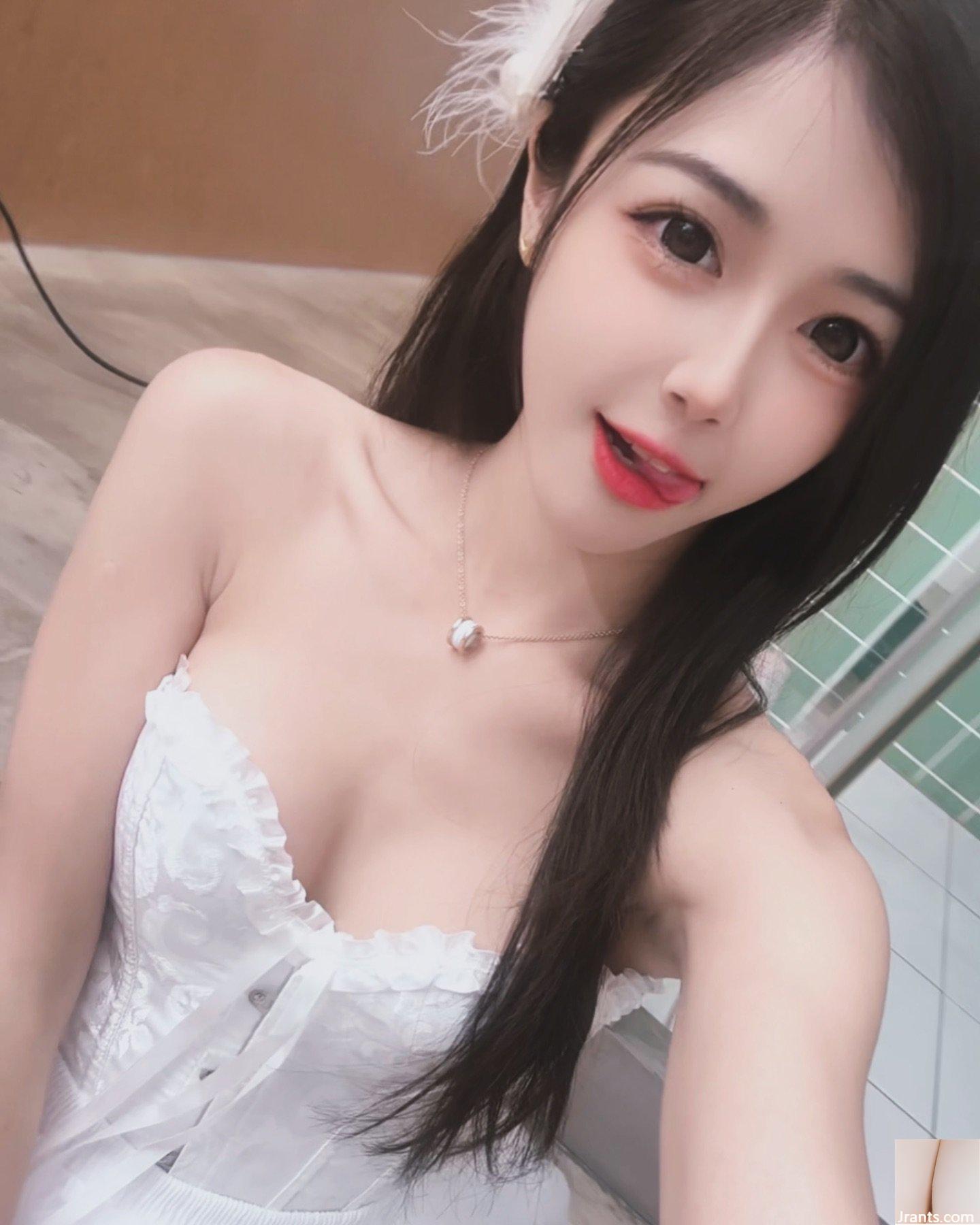 Hình ảnh hot girl hàng đầu “ning_7.9” với đường rãnh sâu và đầy đặn quá hấp dẫn (20P) - Ảnh 13