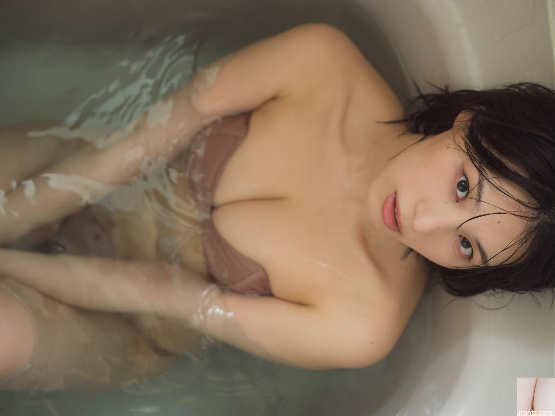 (Aiori Iori) Cựu thần tượng thả dáng trắng nõn, chơi đùa với thân hình gợi cảm (26P) - Ảnh 18