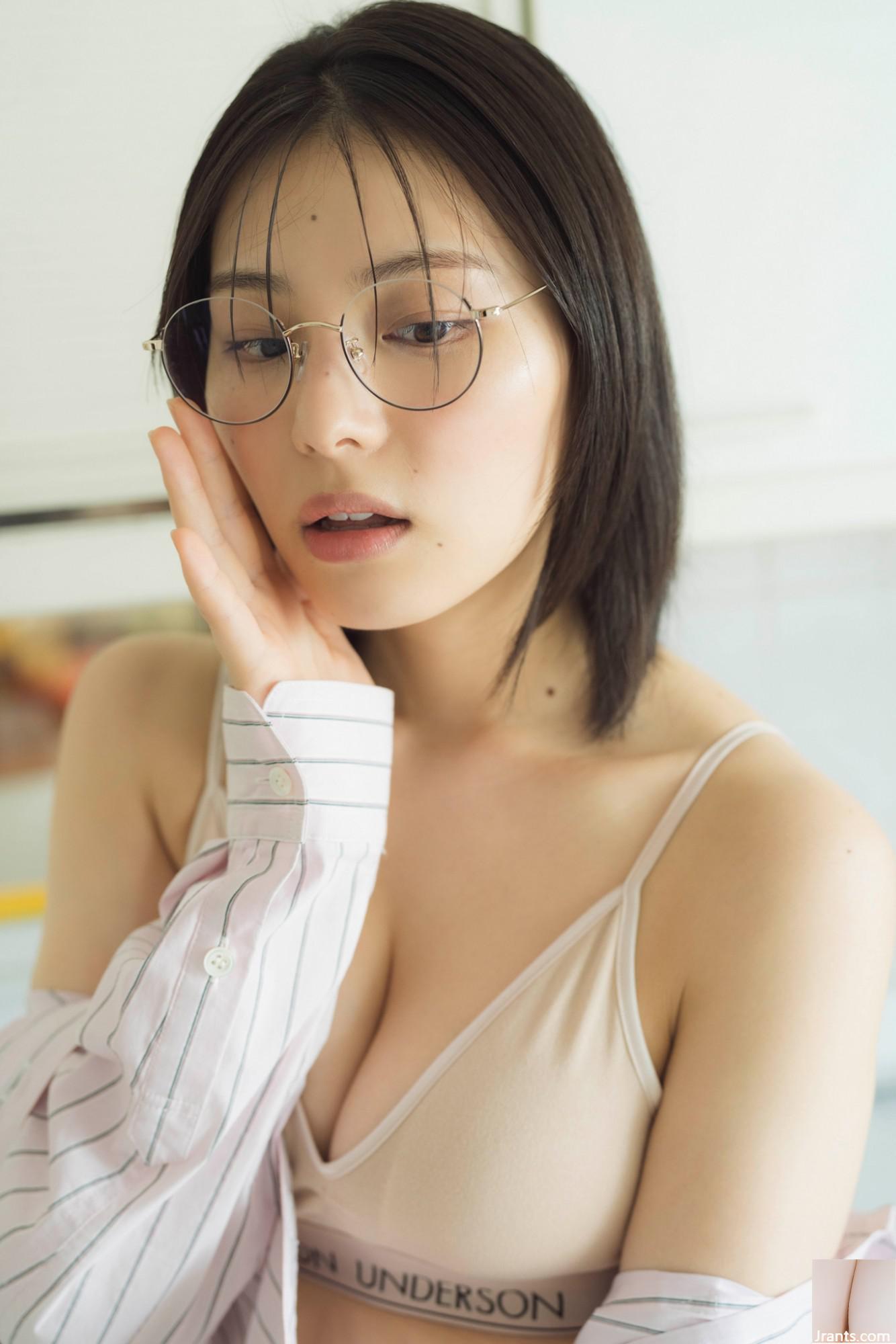 (Aiori Iori) Cựu thần tượng thả dáng trắng nõn, chơi đùa với thân hình gợi cảm (26P) - Ảnh 3