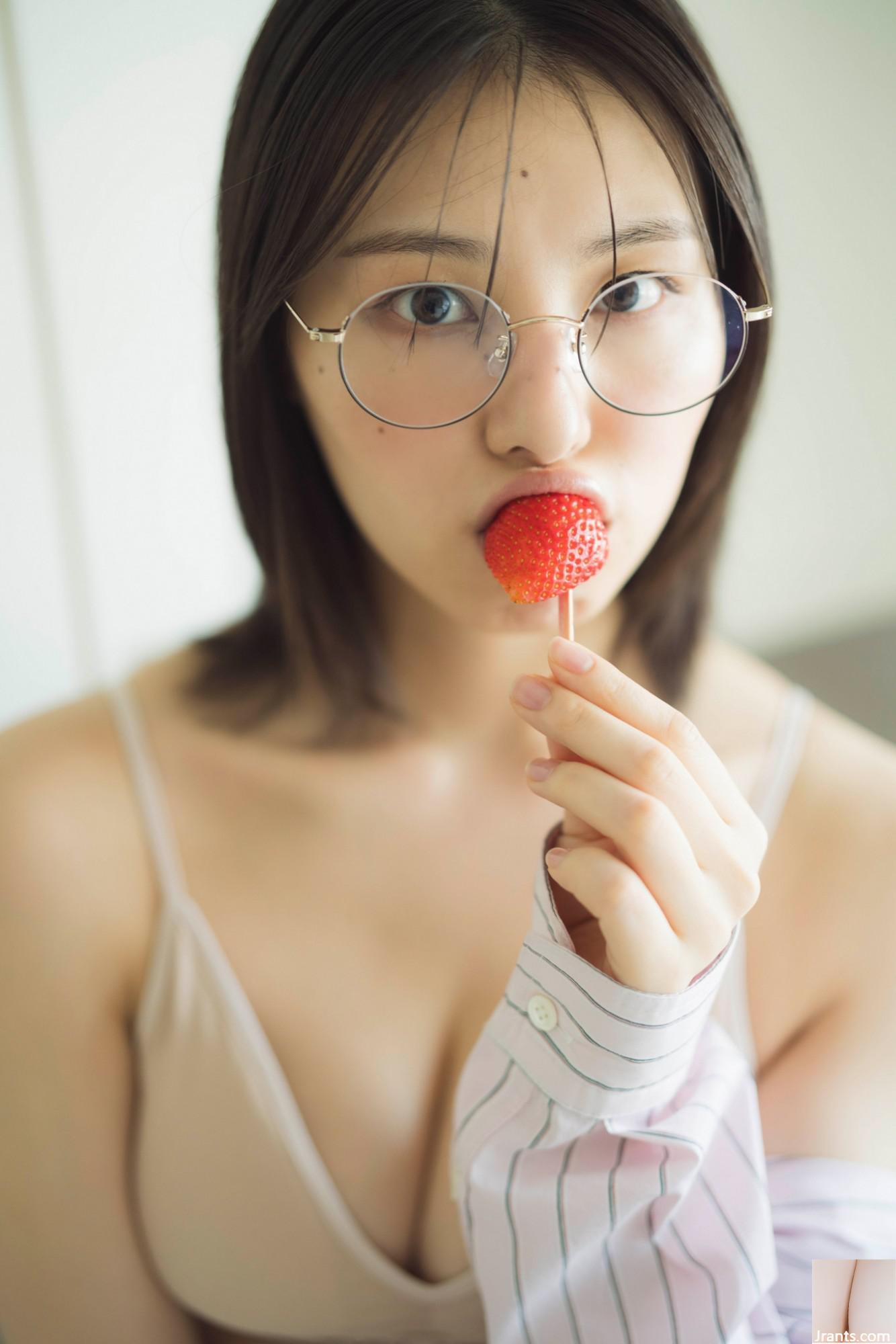 (Aiori Iori) Cựu thần tượng thả dáng trắng nõn, chơi đùa với thân hình gợi cảm (26P) - Ảnh 4