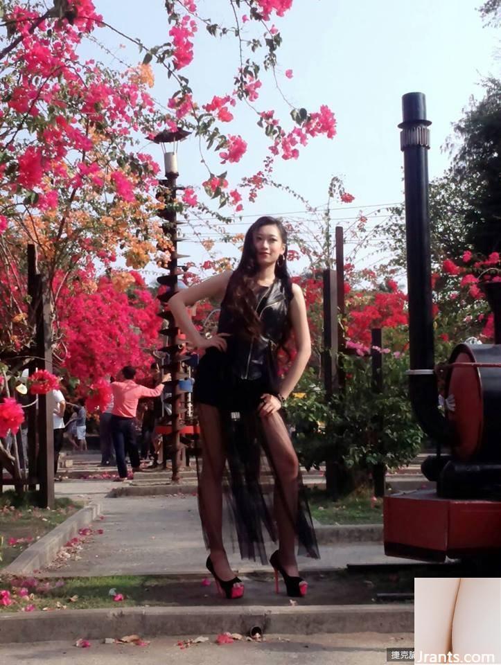 Thật gợi cảm! Hot girl Xiao Qixi chia sẻ ảnh phúc lợi khiến dân tình không thể rời mắt khỏi sự nghiệp (17P) - Ảnh 14