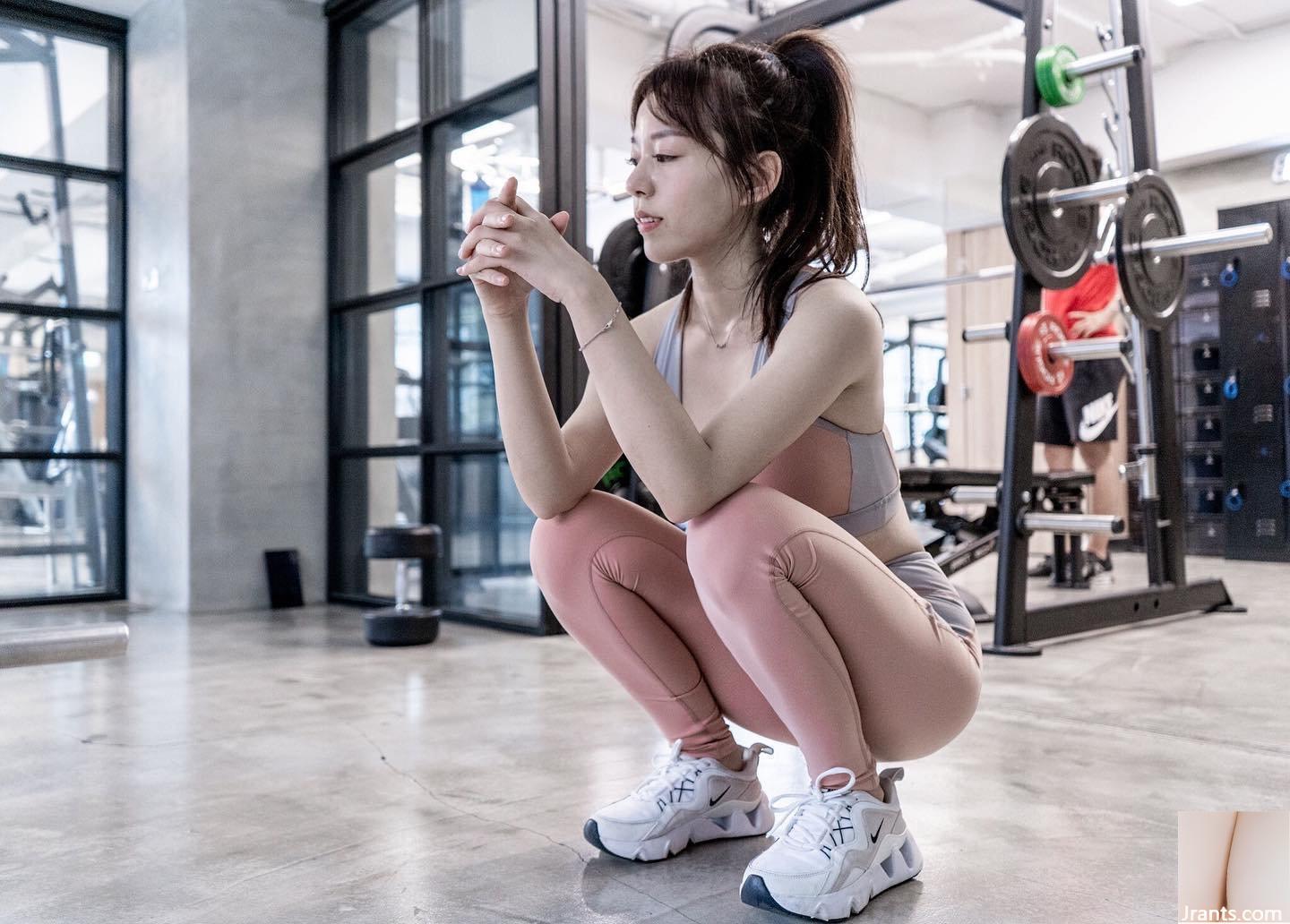 Hình ảnh khoét sâu của “Ruby_Lin” với dáng người săn chắc quyến rũ đến mức sexy! (11P) - Ảnh 7