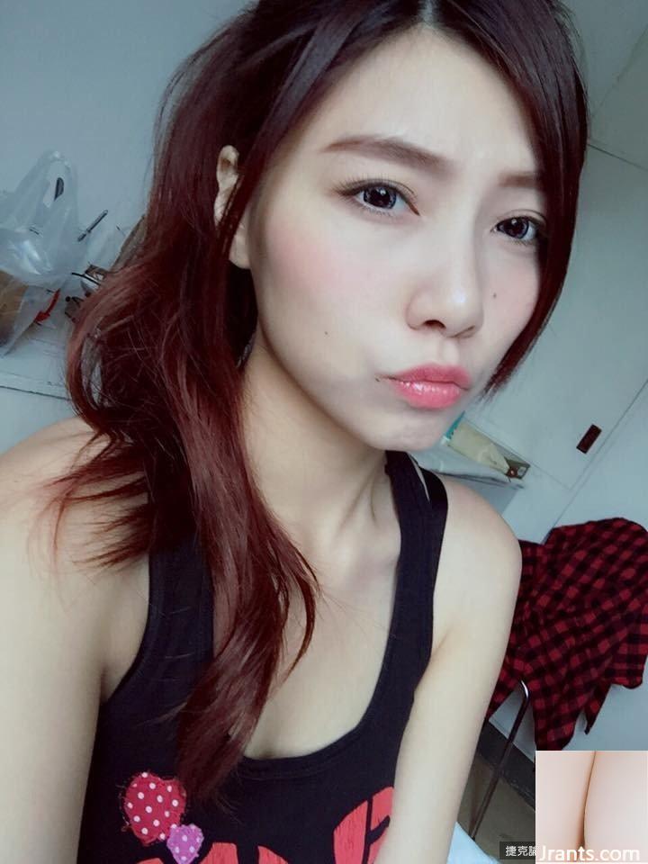 Quá hôi! Bộ ảnh xinh đẹp với sự nghiệp vững vàng của hot girl Yang Yunzhen được lan truyền rộng rãi (26P) - Ảnh 19