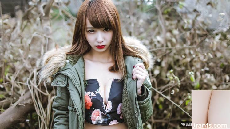 Bạn vẫn có thể có bộ ngực lớn trong tuyết! Cô gái áo khoác siêu hung dữ thả ngực (27P)